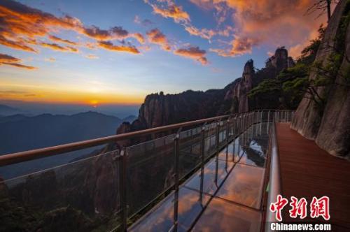 全国多地十一前景区门票继续降价,今年国庆景区门票会下调吗