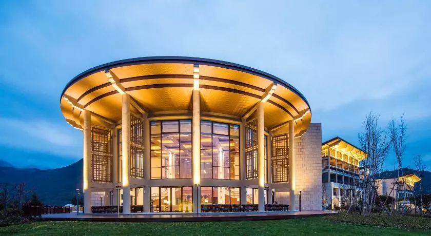 九寨沟恢复开园,九寨沟恢复迎客首游现场直播