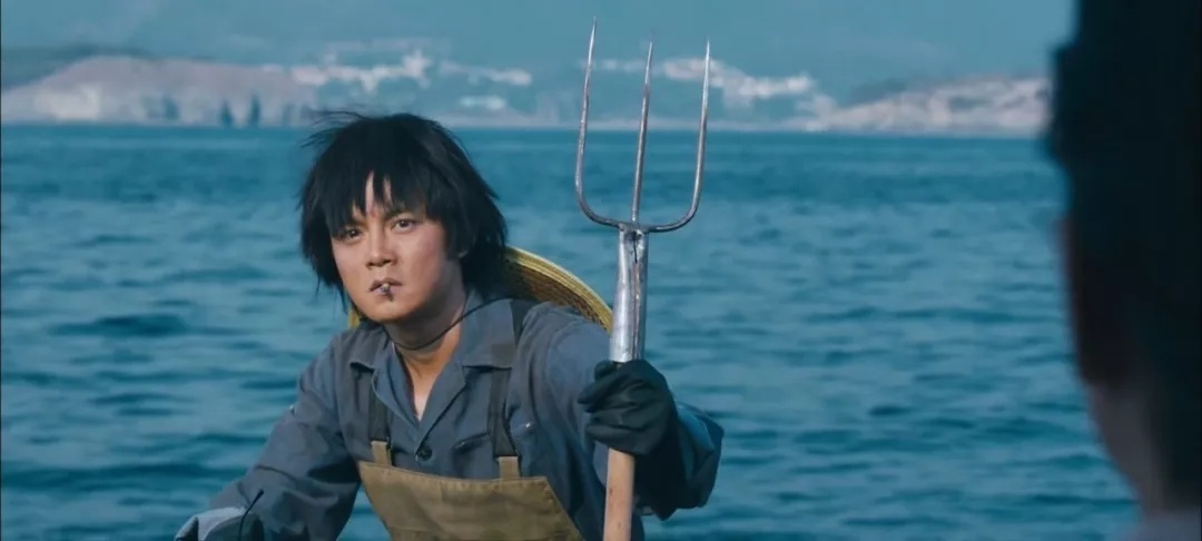 那些炫富的人,那些从不在朋友圈炫富的年轻人