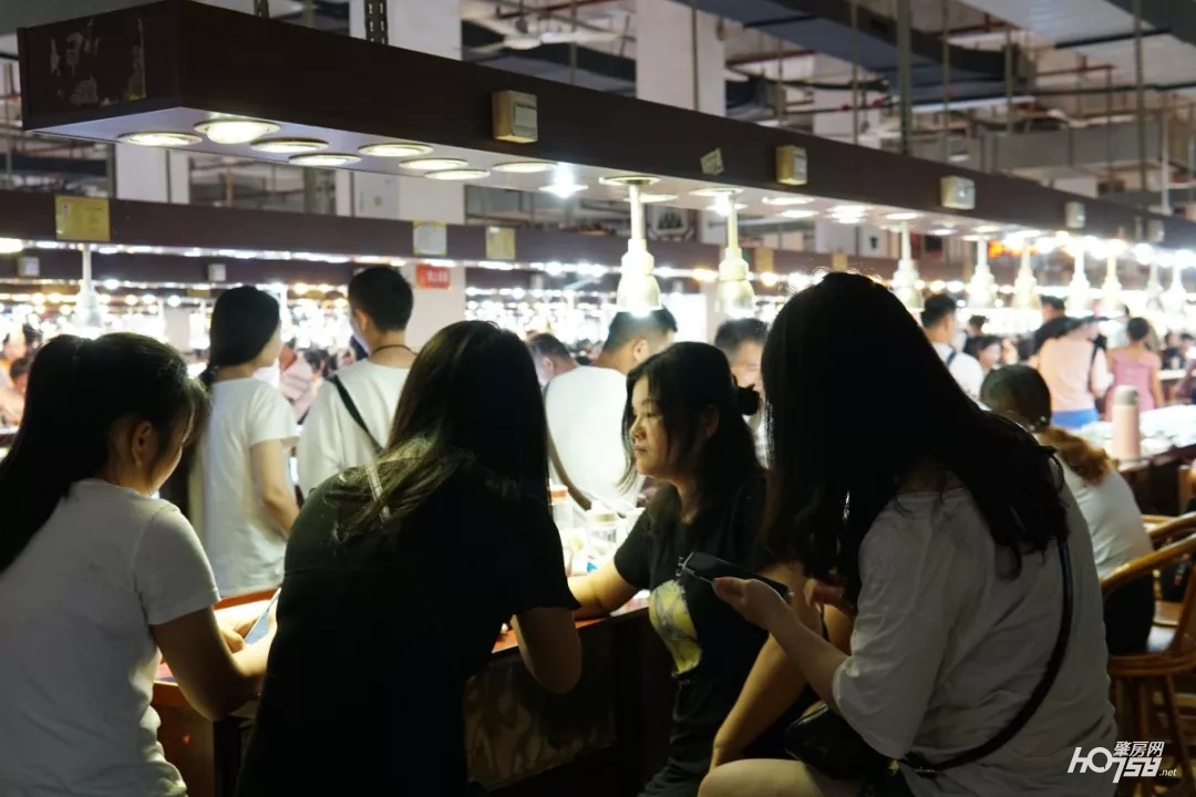 直播超过20万人观看,每天直播观看人数2000多