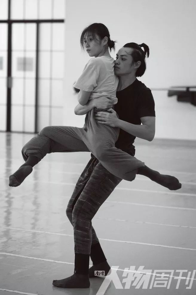 广东现代舞团日照,广东省现代舞团怎么样