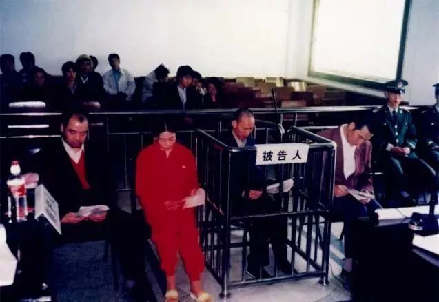 公安机关5年破获经济犯罪近40万起,警察32年破获上千起刑事案件