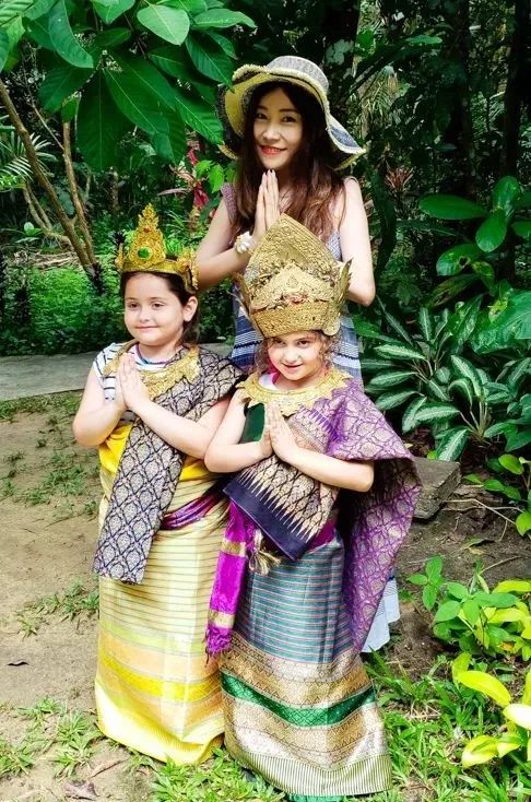 泰国曼谷旅游买青草膏,去泰国旅游带回的青草膏是真的吗