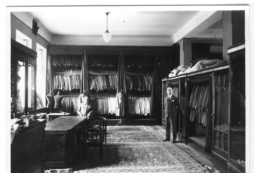 中国的两个超市哪个最好逛,中国两家超市盈利