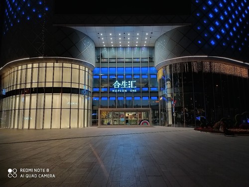 谁才是千元之内的拍照王者荣耀Play3VSRedmiNote8