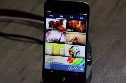 微信朋友圈怎么发语音带图片,微信朋友圈怎么发图片语音