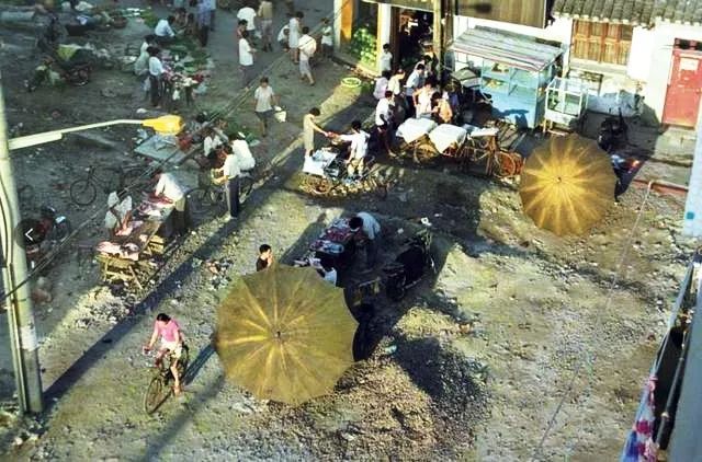 江都最热闹的商业街,每个人的心里都有一条苏州河