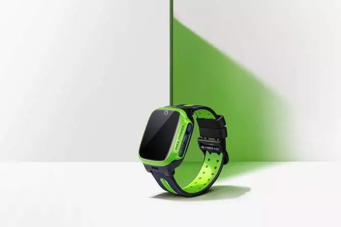 儿童和成人都适合用的智能手表,能与儿童沟通交流的智能手表