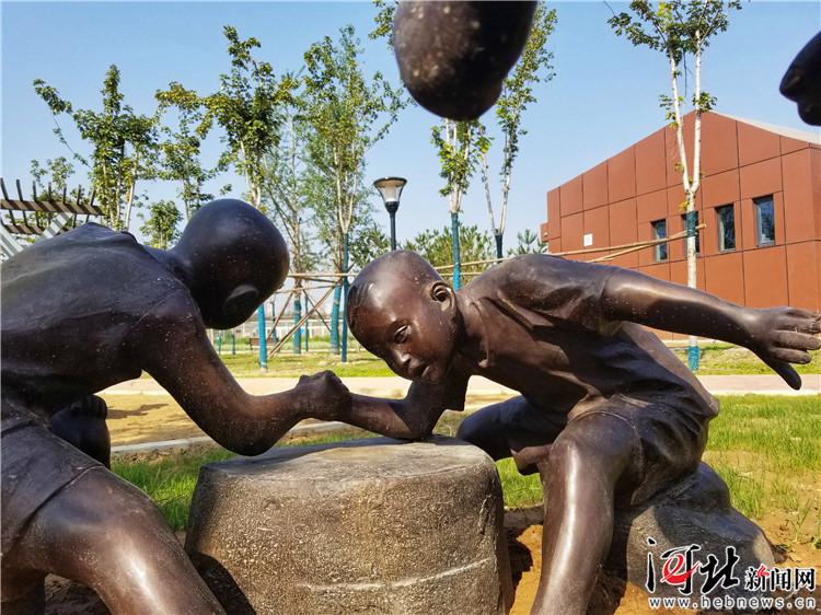 石家庄西兆通公园国庆开园,三只蝴蝶飞舞