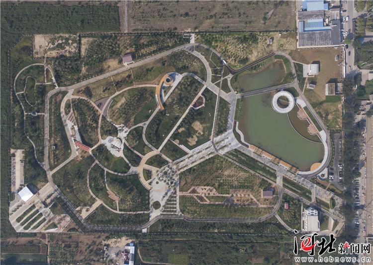 石家庄西兆通公园国庆开园,三只蝴蝶飞舞