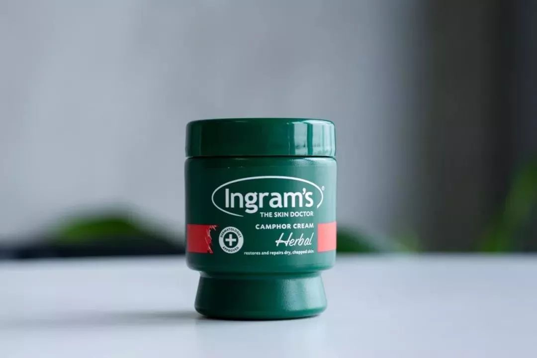 爸妈的手脚布满了老茧,手足干裂是什么前兆