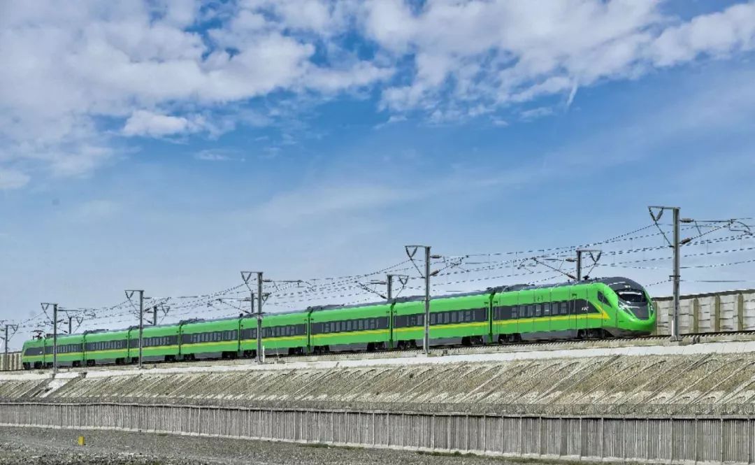 哈密铁路局最近开通的列车,新疆铁路部门将加开多趟旅客列车