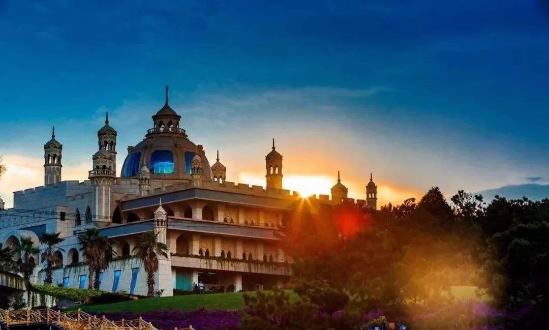 云南国庆黄金周首日,七天假期黄金周