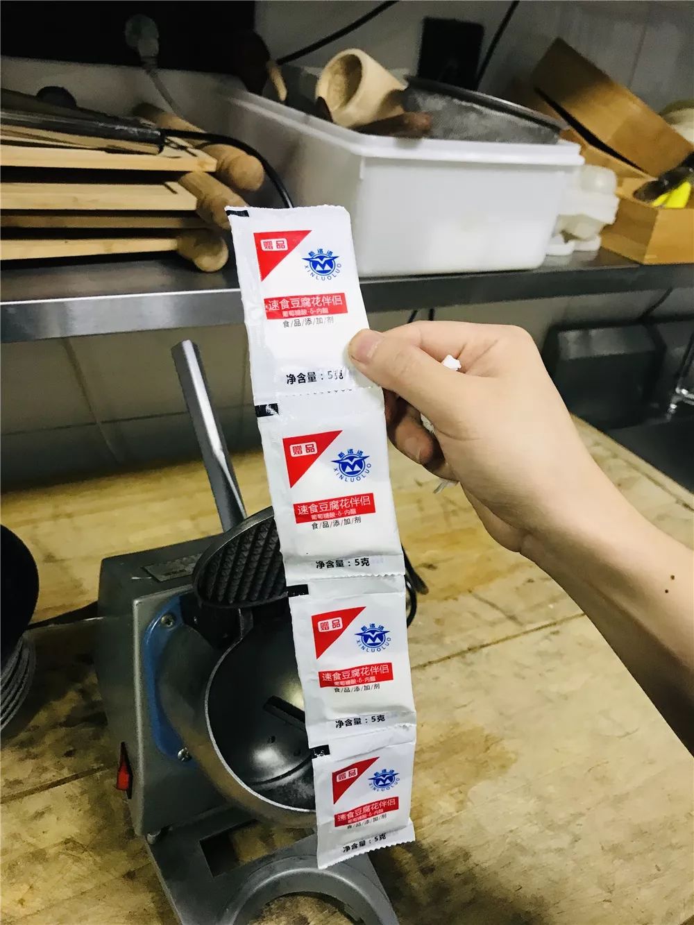 米鱼记、拾光海…南塘老街这4家人气店上黑榜!吃过2家以上的请举手!