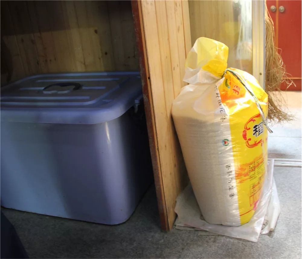 米鱼记、拾光海…南塘老街这4家人气店上黑榜!吃过2家以上的请举手!