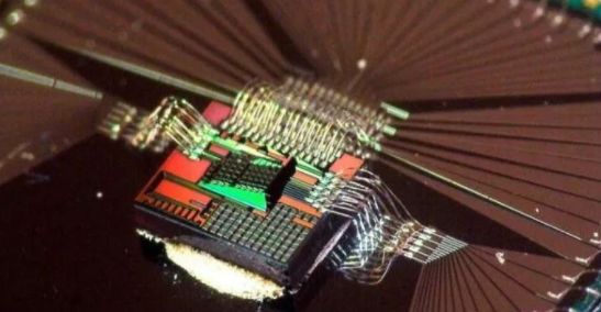 制造芯片需要多少天然砂,制造芯片用的沙