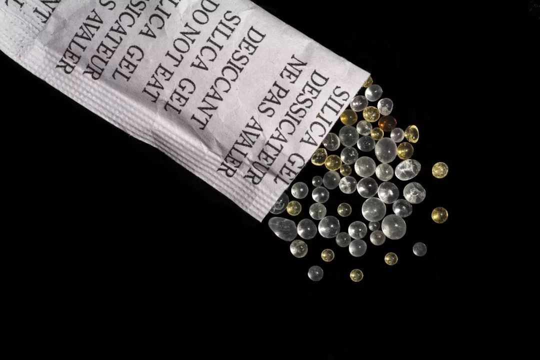 不小心吃了干燥剂会怎样,误吃了干燥剂会有什么问题