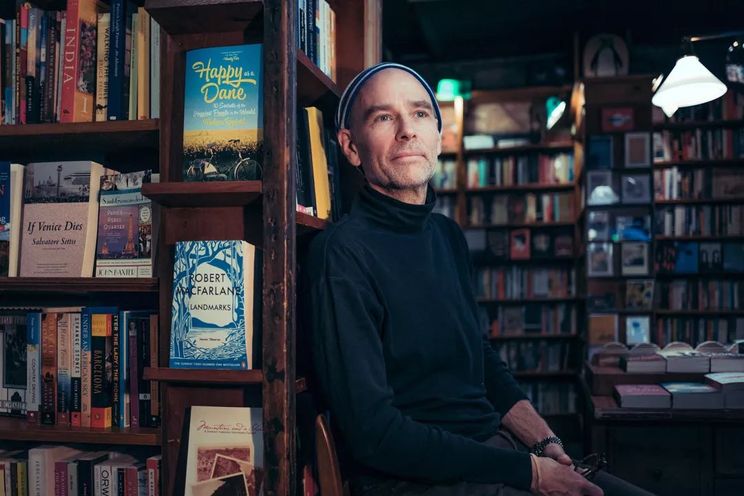 书店肖像摄影师,书店摄影人像