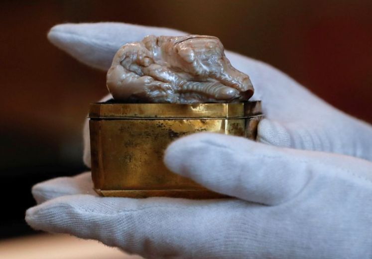 淡水珍珠和海水珍珠哪个对身体好,淡水珍珠和akoya海水珍珠哪个好