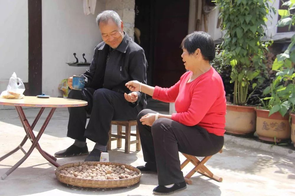 文明实践亮出最美风景线,新时代文明实践站掠影展板