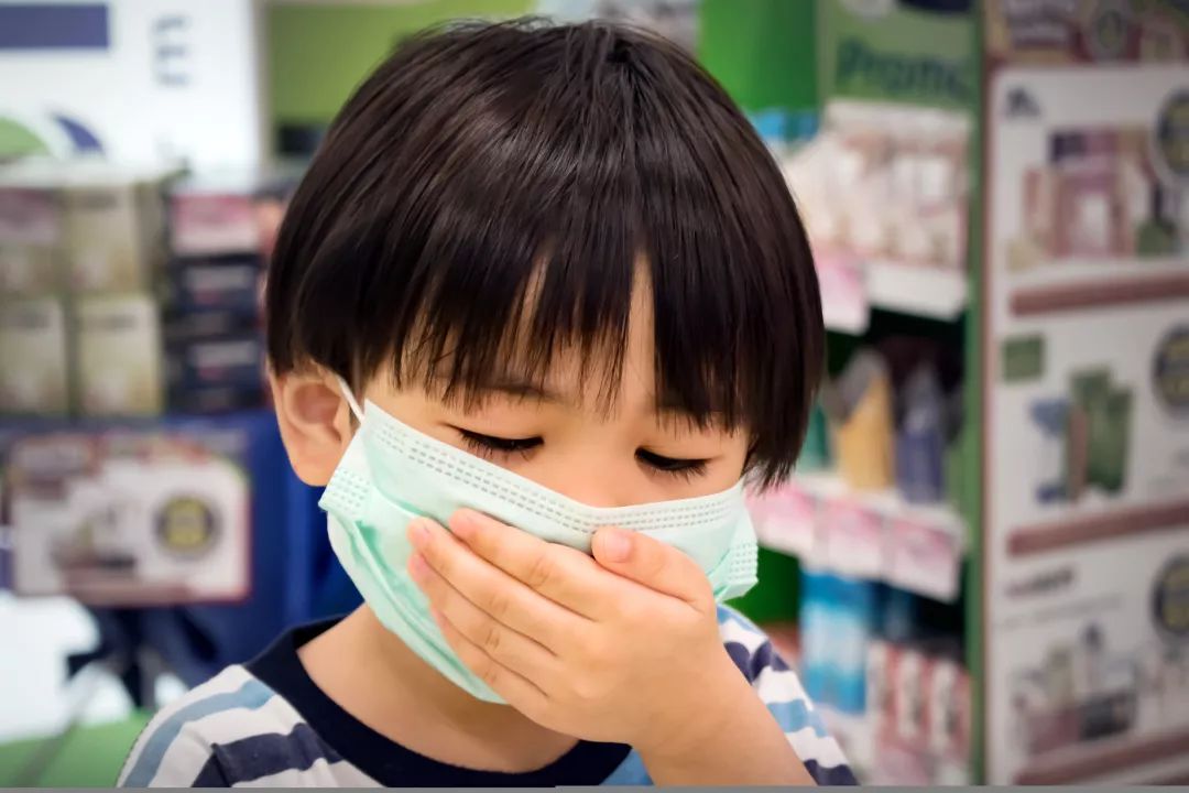 三岁小孩咳嗽吃药好了几天又咳嗽,孩子咳嗽别着急吃药