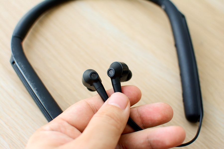 索尼wi-1000x一代主动降噪,索尼降噪耳机wi1000xm2值得买吗