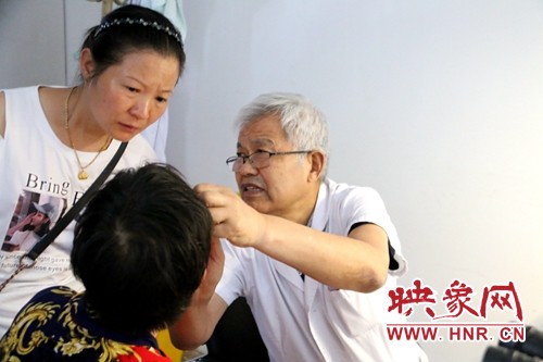 漯河市三院眼科名誉院长李钦兹：50年始终坚守从医之路