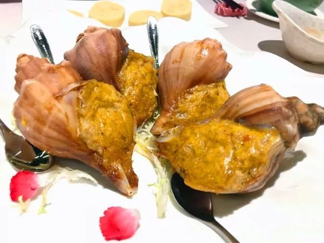 攻略来了！当上海人拿起醋和姜丝，全城的大闸蟹都充满了忧伤…