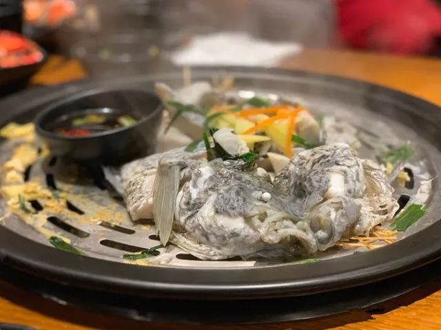 攻略来了！当上海人拿起醋和姜丝，全城的大闸蟹都充满了忧伤…