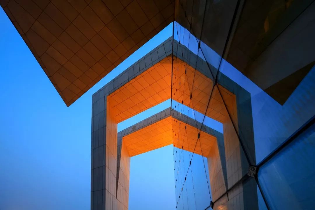 凭是什么读音,凭什么是谁的歌