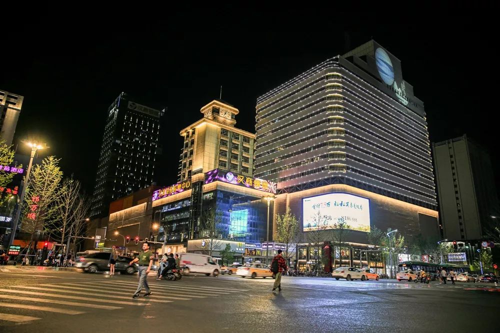 凭是什么读音,凭什么是谁的歌