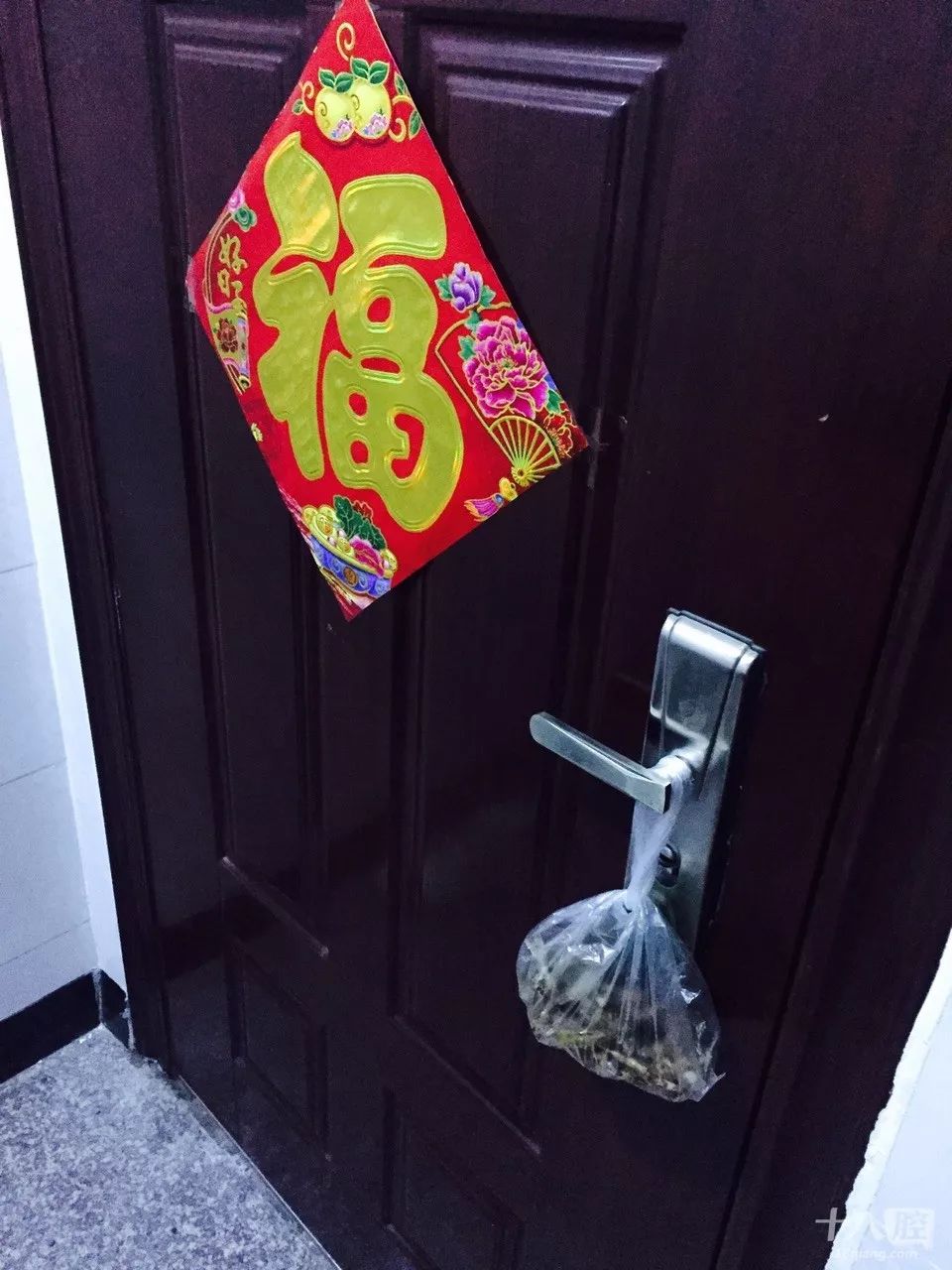 浙江姑娘回到家发现门把手上挂了这东西！网友：羡慕