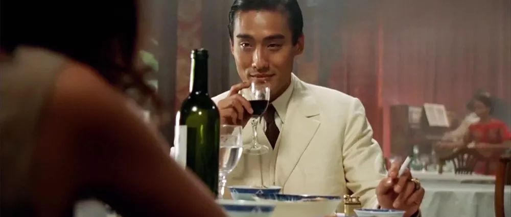 这部小说豆瓣评分高达9.2分 (豆瓣评分高的黑暗流小说)