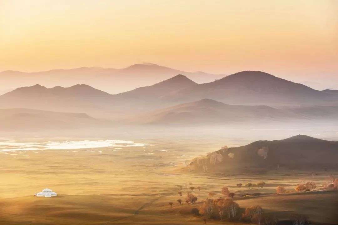 祖国一首唱不完的恋歌短句,祖国一首唱不完的恋歌原文朗读