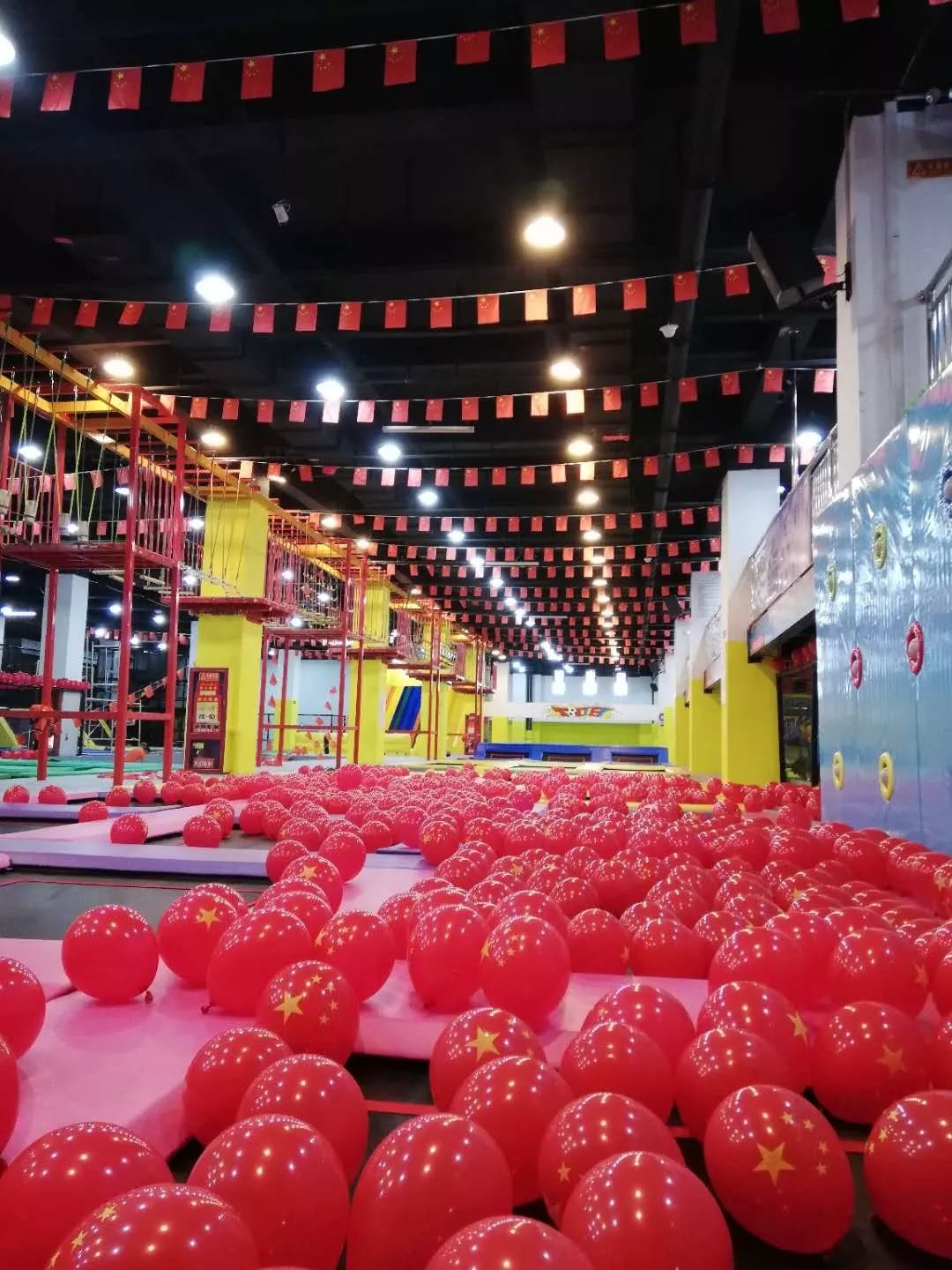 喀什蹦床公园今日优惠价格,喀什蹦床公园门票多少钱