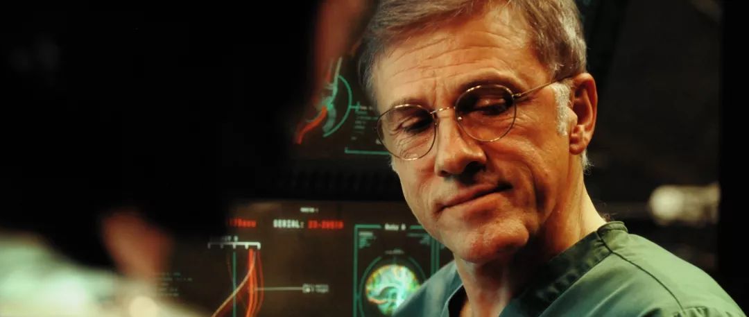 “毫不吝啬的造工用料”Pioneer先锋UDP-LX800UHD超高清*放播**机