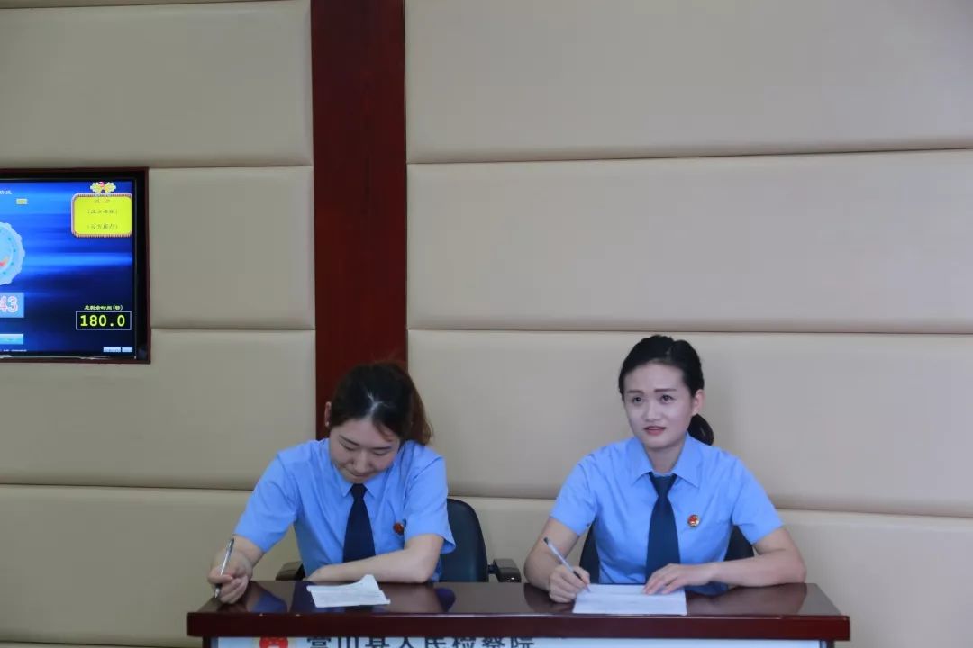 【辩论】舒某帮人代买*品毒**又“退货”，是否构成贩卖*品毒**罪？！