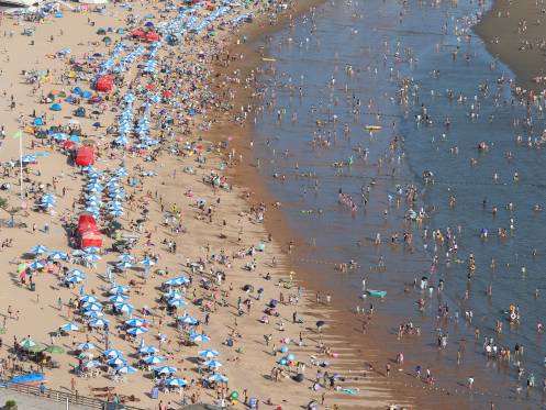 人山人海也是风景的一部分,人山人海也是一种美丽风景