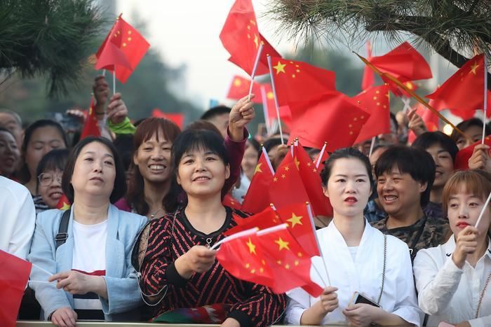 今天的新城广场，超燃