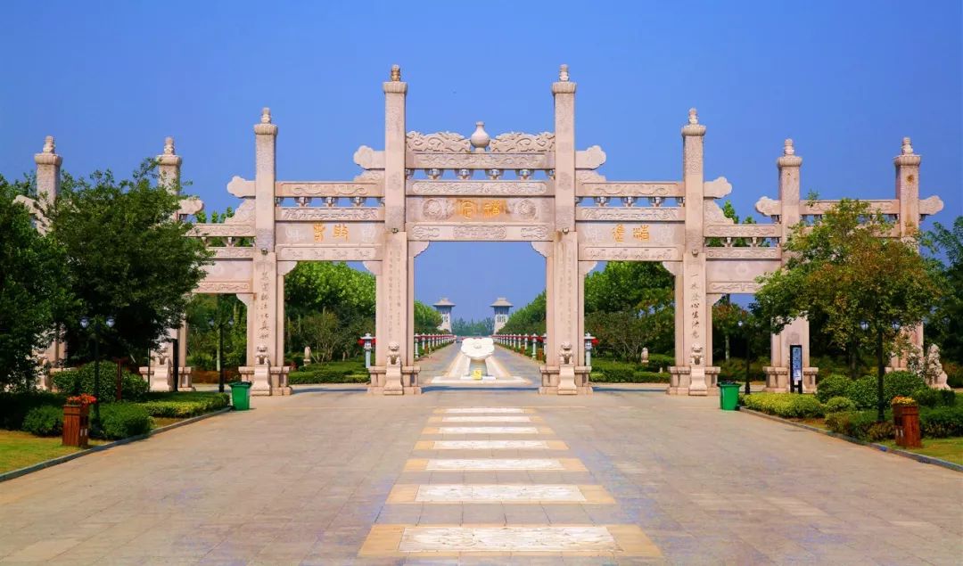 国庆假期好去处!艾山景区推出了旅游大餐!绝对不止是风景美……