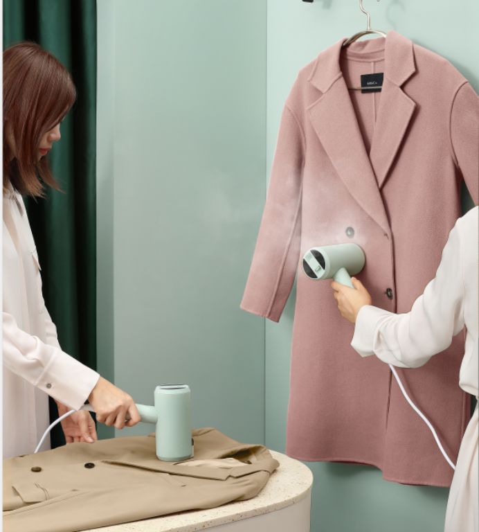 干湿两用挂烫机随身携带方便,便捷式干湿挂烫机