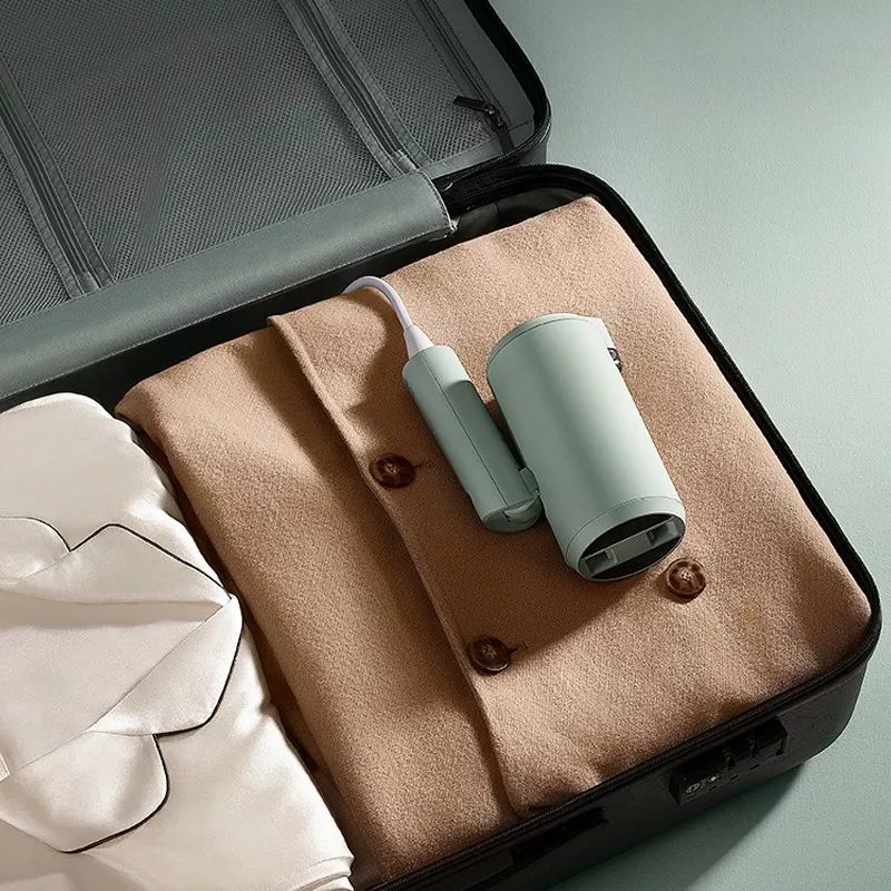 干湿两用挂烫机随身携带方便,便捷式干湿挂烫机