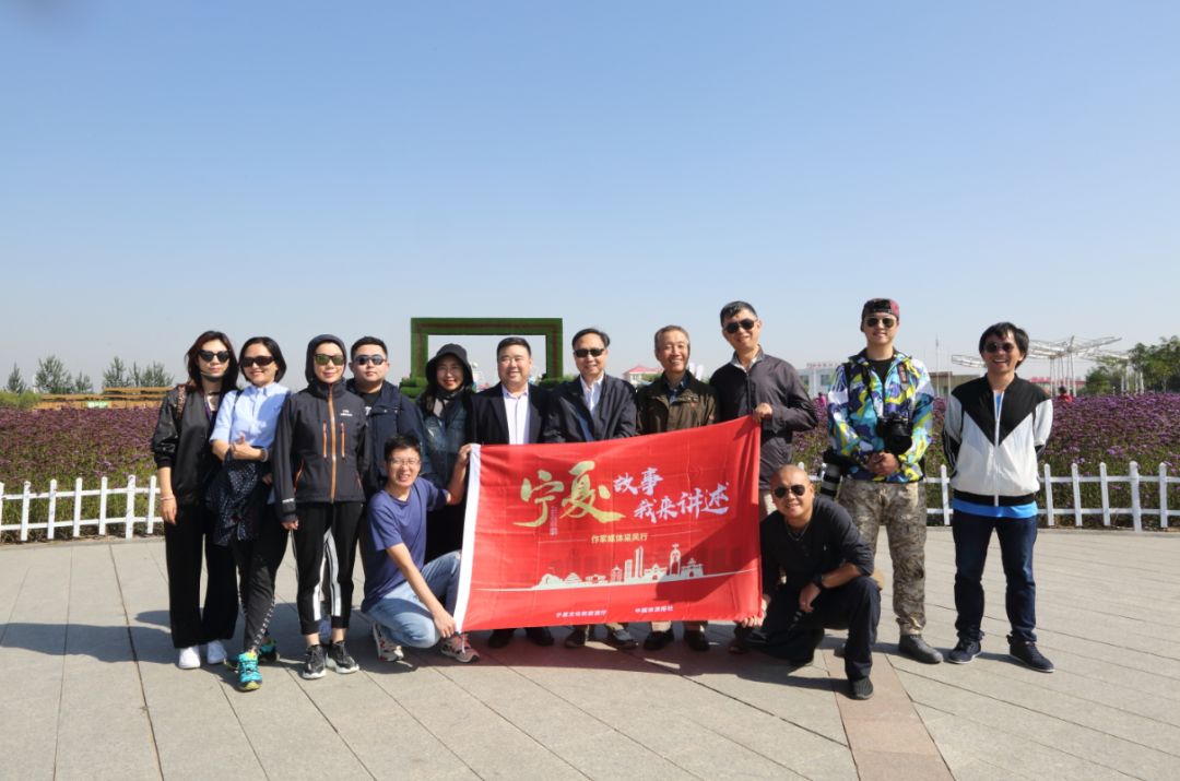 十一必游额济纳胡杨林,十一离宁夏近有草原的旅游推荐