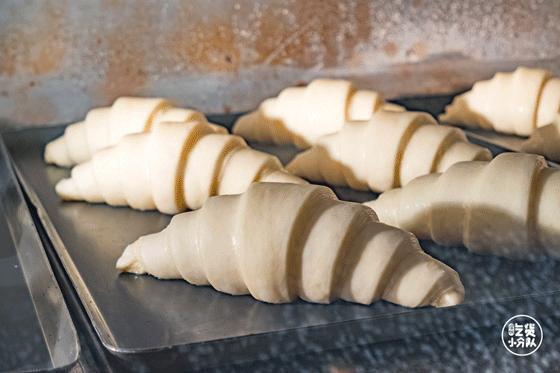 1元起，吃「牛角包之神」，在卖出100万个面包的超级烘焙工坊