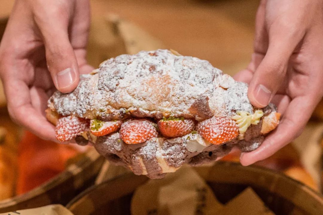 1元起，吃「牛角包之神」，在卖出100万个面包的超级烘焙工坊