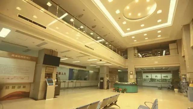 沪名医天团30余人赴南京义诊,京沪粤赣籍医疗专家回赣义诊