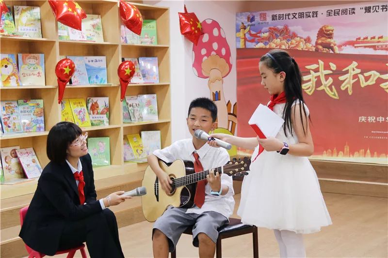 安利一个“爱”打折书店给你！活动缤纷更好礼，最低四折起！