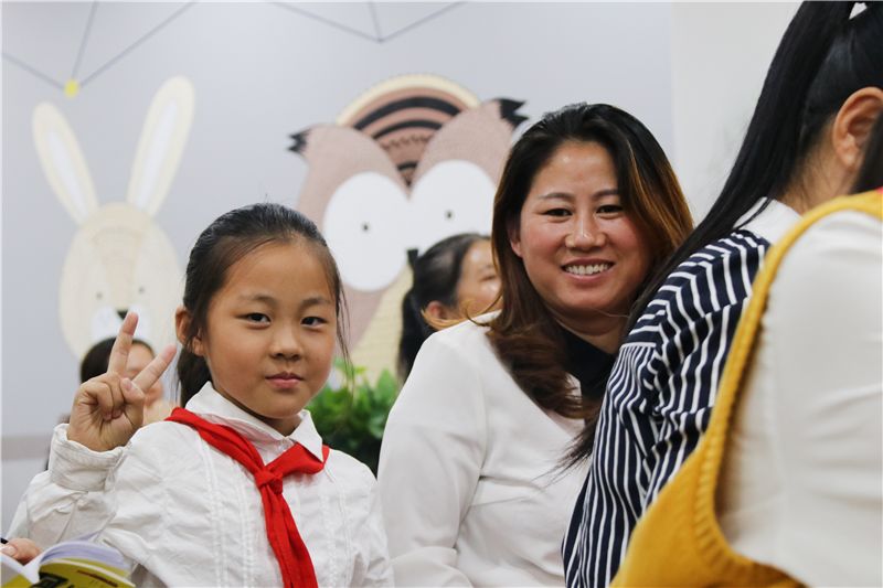 安利一个“爱”打折书店给你！活动缤纷更好礼，最低四折起！