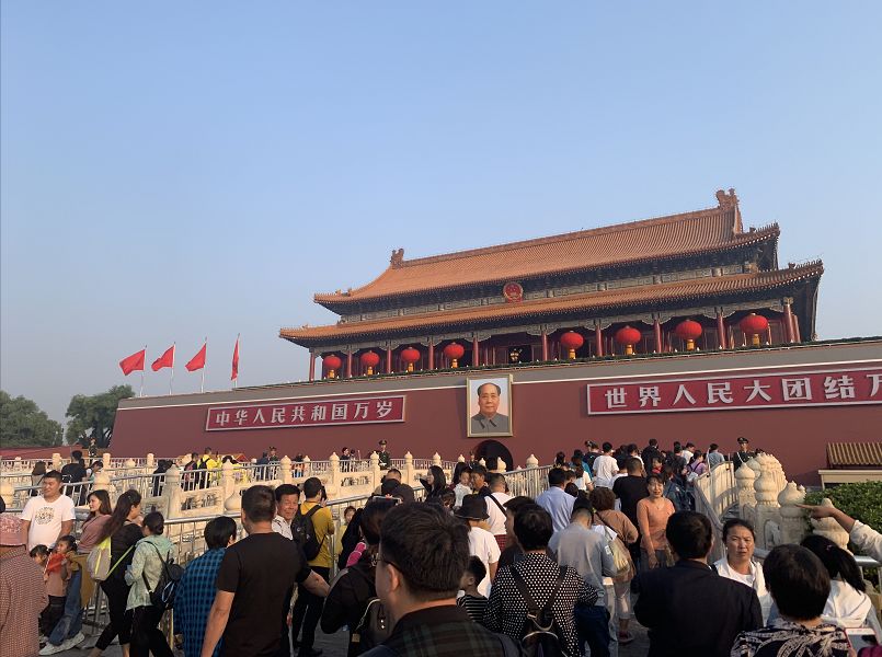 新国徽亮相*安门天**城楼,使用期至少可达50年