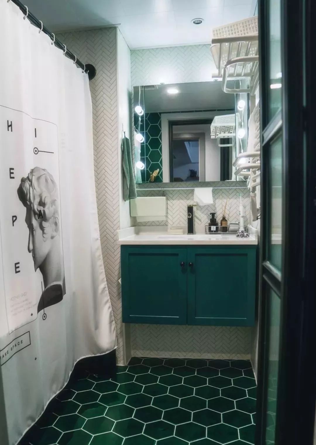 老气89㎡精装房变身杂志Vintage风！眼前一亮的32处细节，每个单品都想要